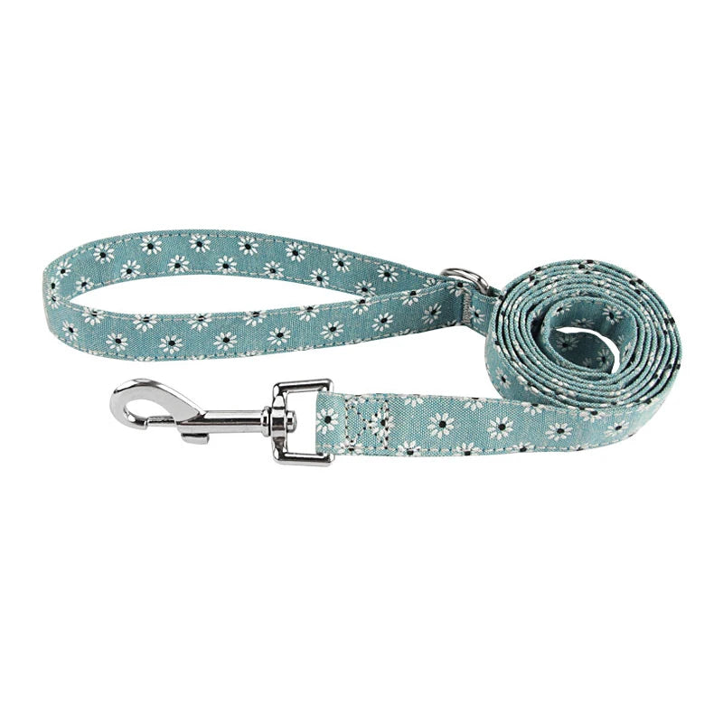 Correa para Perros con Estampado Floral – ¡Estilo, Seguridad y Comodidad en Cada Paseo! 🌸