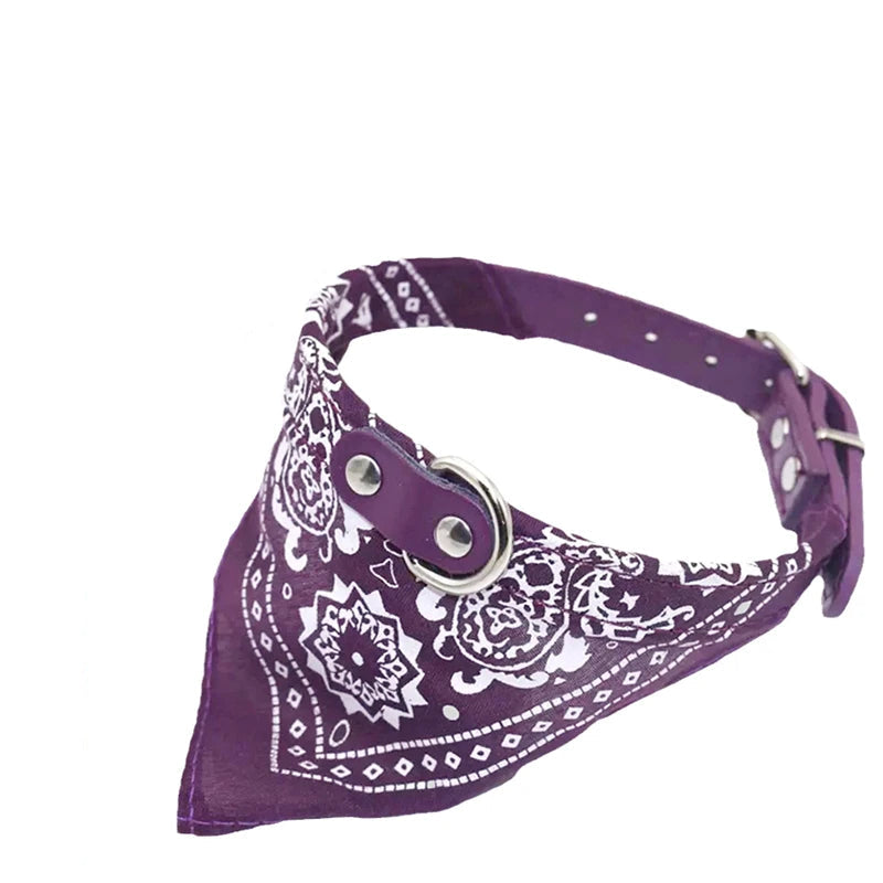 Collar Ajustable con Pañuelo para Perros y Gatos