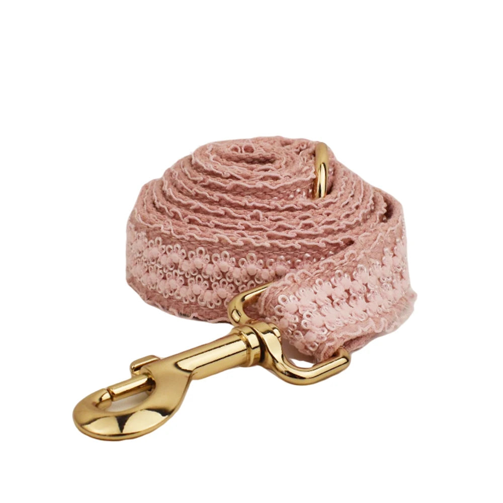 Set de Collar y Arnés de Encaje Rosa Personalizable