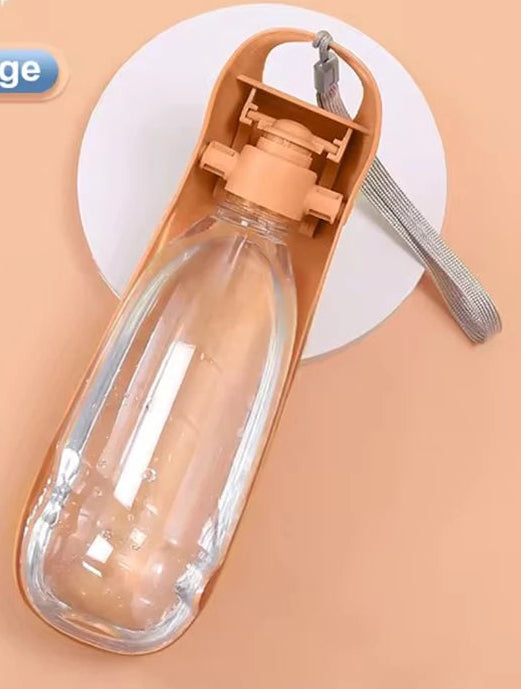 Botella Portátil de Agua para Perros y Gatos – Práctica, Segura y Antiderrame