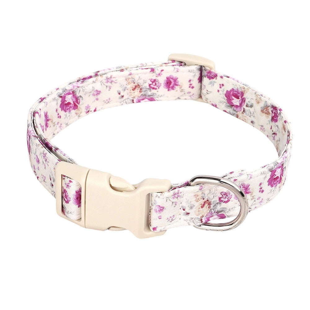 Collar Lila con Flores para Perros – Estilo y Máxima Comodidad