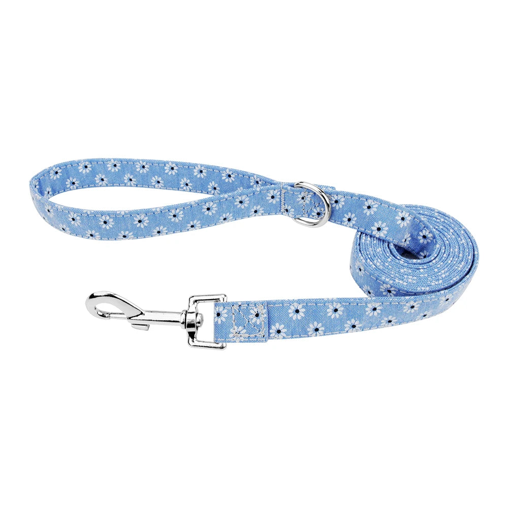 Correa con Estampado Floral para Perros – Paseos Seguros y con Estilo