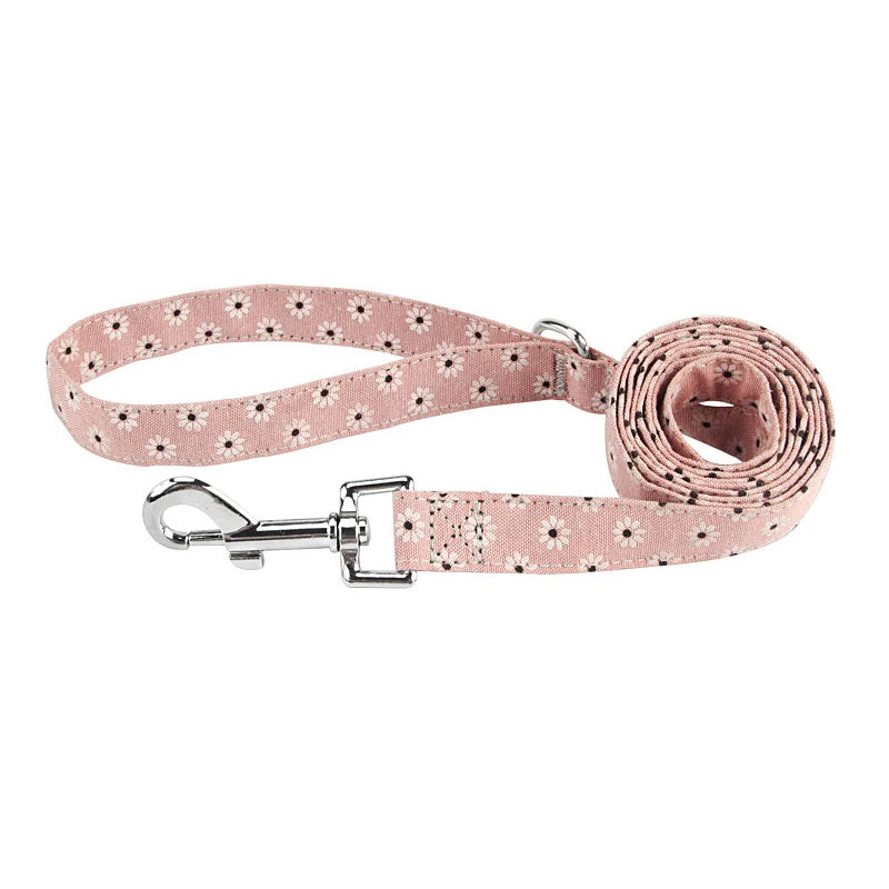 Correa para Perros con Estampado Floral – ¡Estilo, Seguridad y Comodidad en Cada Paseo! 🌸