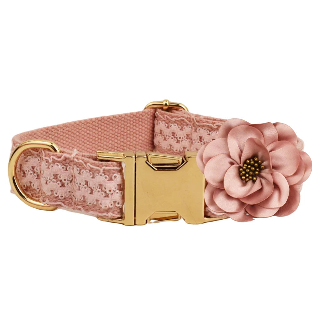 Set de Collar y Arnés de Encaje Rosa Personalizable