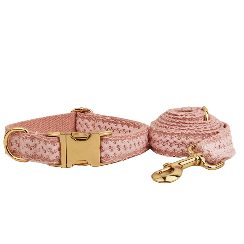 Set de Collar y Arnés de Encaje Rosa Personalizable