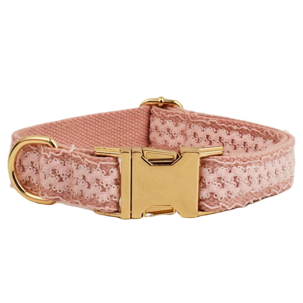 Set de Collar y Arnés de Encaje Rosa Personalizable