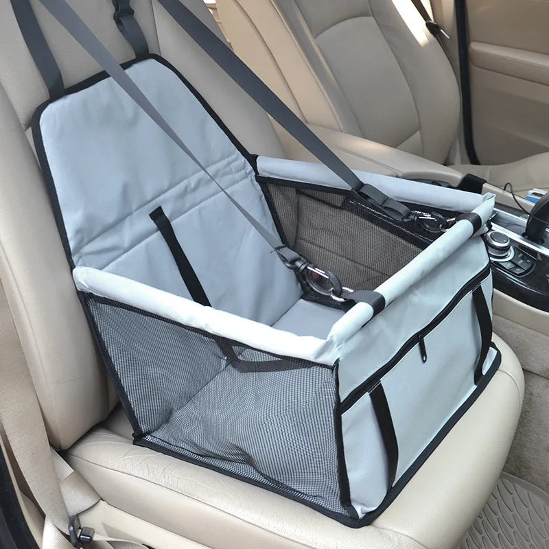Asiento-Transportín para Coche: Versatilidad y Protección en tus Viajes