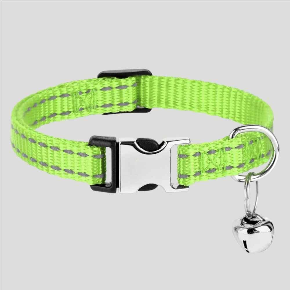 Collar Verde Fluorescente Ajustable con Cascabel y Grabado Personalizado